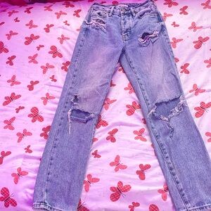 PACSUN RIPPED STRAIT JEANS